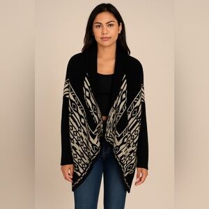BCBG MAXAZRIA comfy Aztec print soft comfy flowy cardigan black and cream